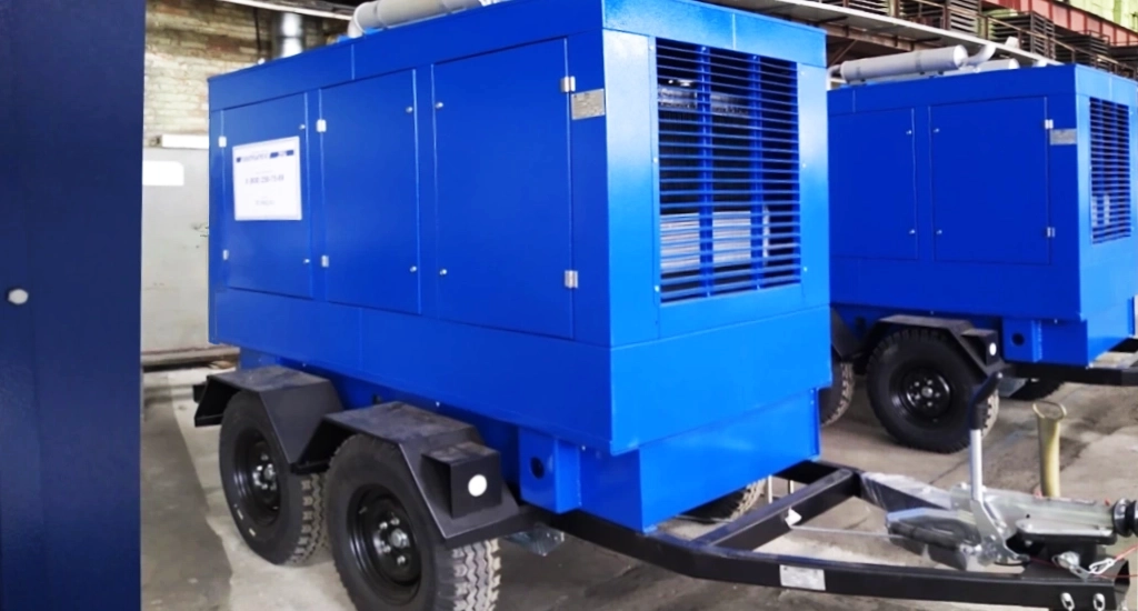 Передвижная электростанция мощность 24 кВт на прицепе под капотом
