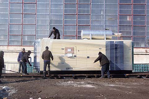 Доставка дизель-генератора ЭТРО в кожухе АД 560-Т400-2РП до клиента на железнодорожной платформе